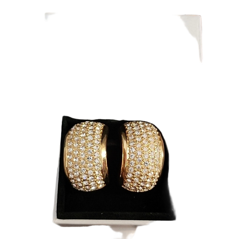 Christian Dior Vintage Signed Clip-on earrings